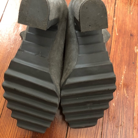 Circus by Sam Edelman Grey suede bootie - Picture 3 of 6